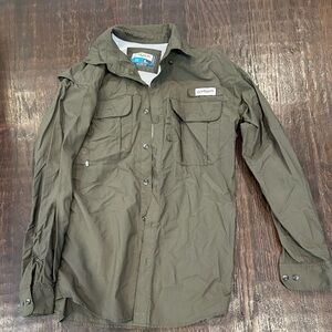 Magellan Fishing Shirt
Size XS
Hunter Green
